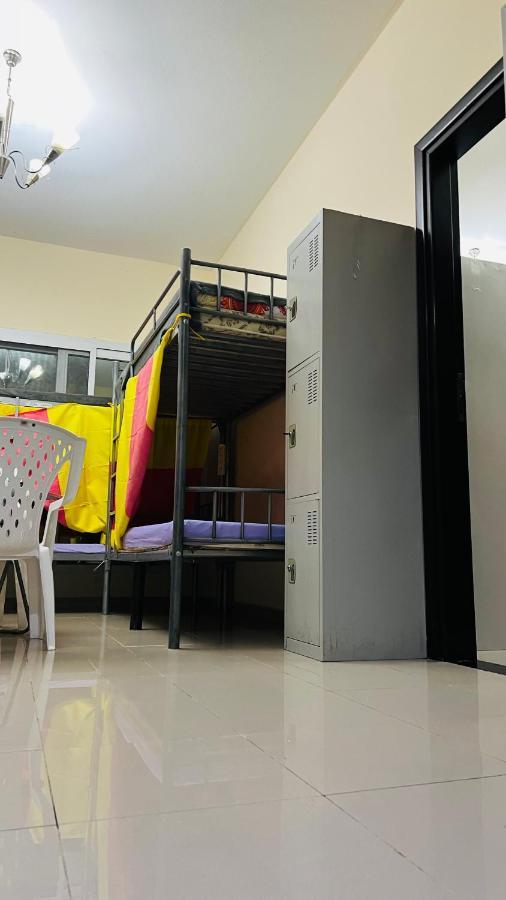 Dubai Star Hostel Esterno foto