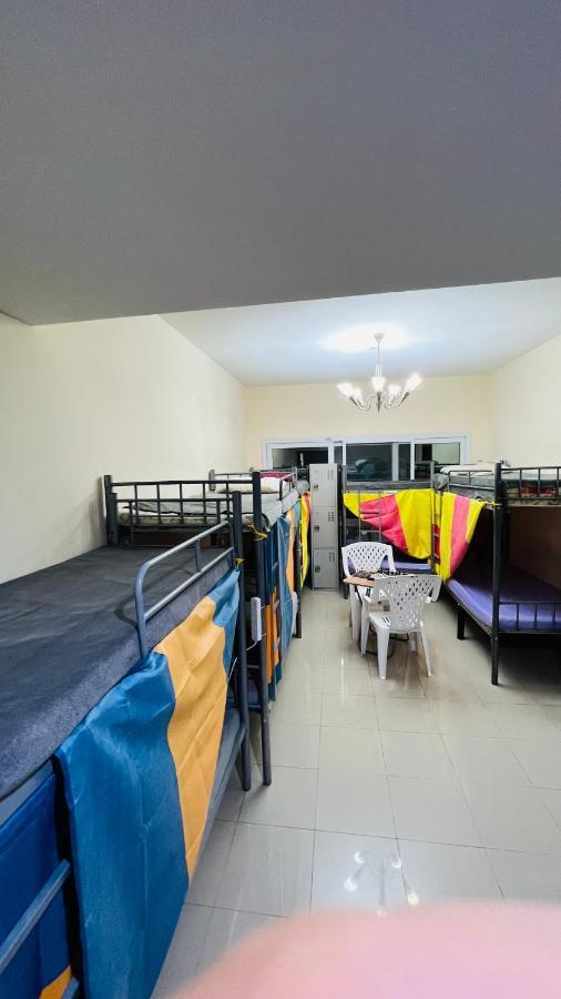 Dubai Star Hostel Esterno foto